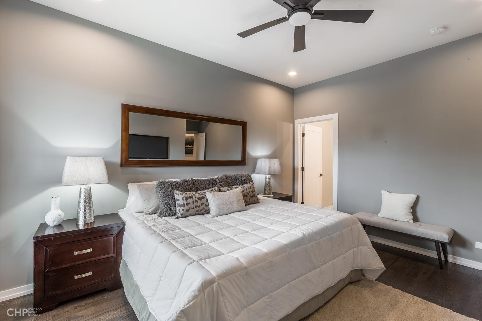 4337 S Berkeley Avenue Unit: 2