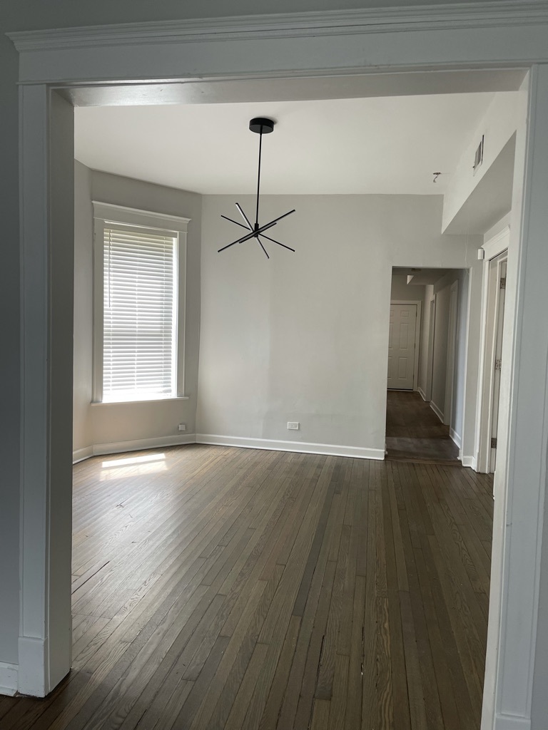 6622 S Champlain Avenue Unit: 1