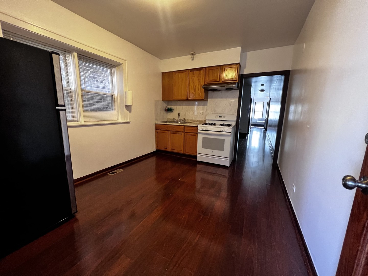 1904 W 34th Place Unit: 2