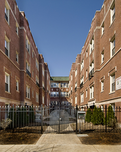 5728 S Blackstone Avenue Unit: 308