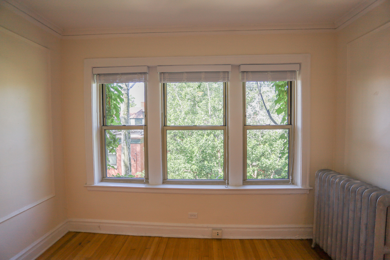 5728 S Blackstone Avenue Unit: 308
