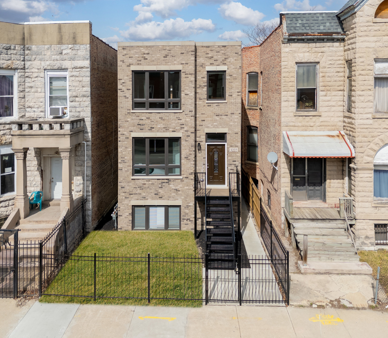 3222 W Warren Boulevard