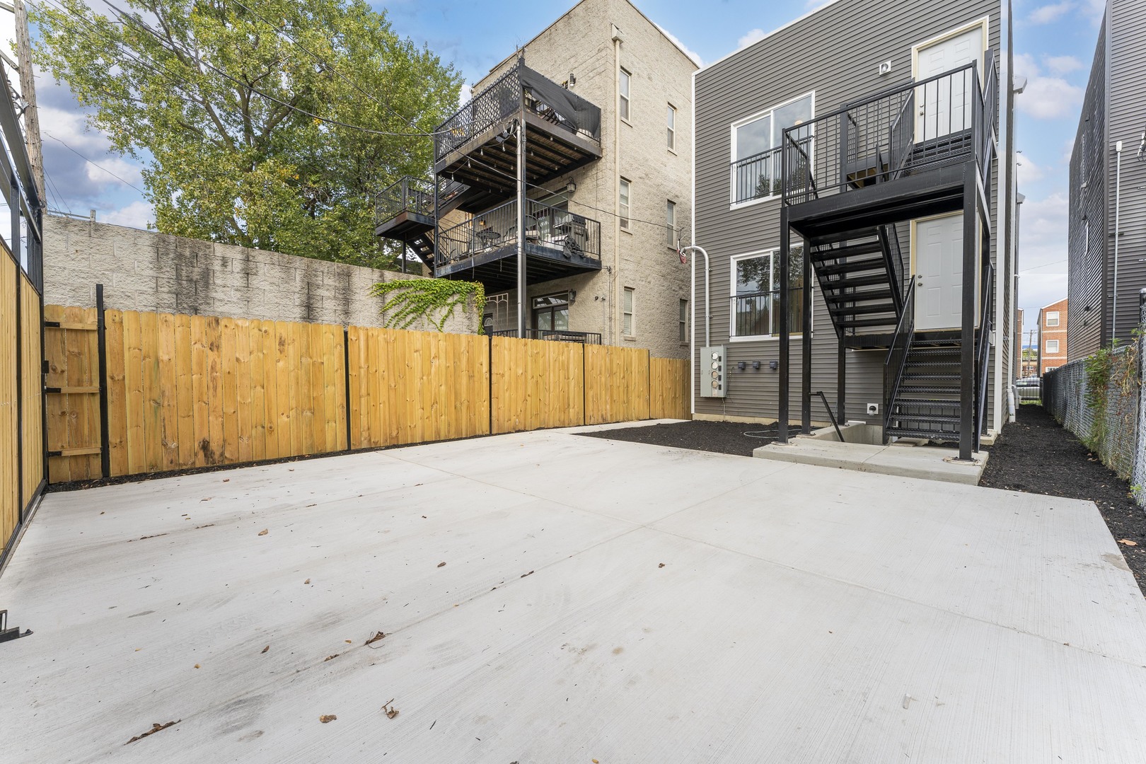 3029 W Washington Boulevard