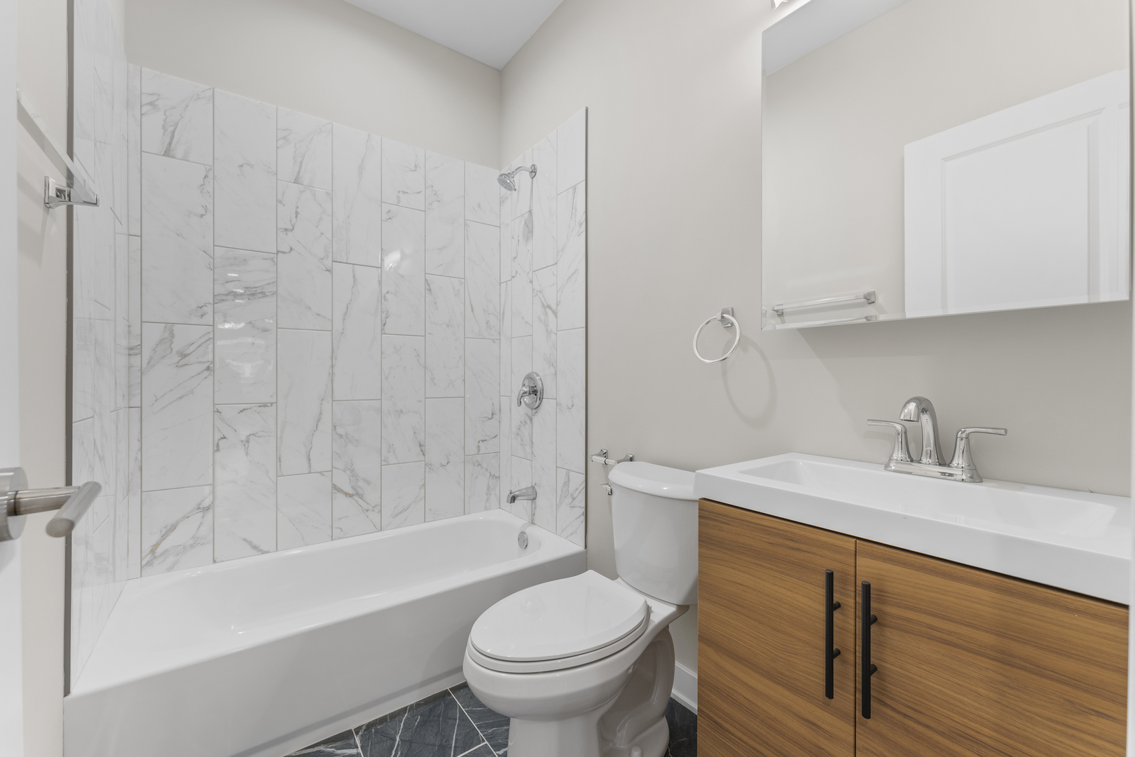 3029 W Washington Boulevard