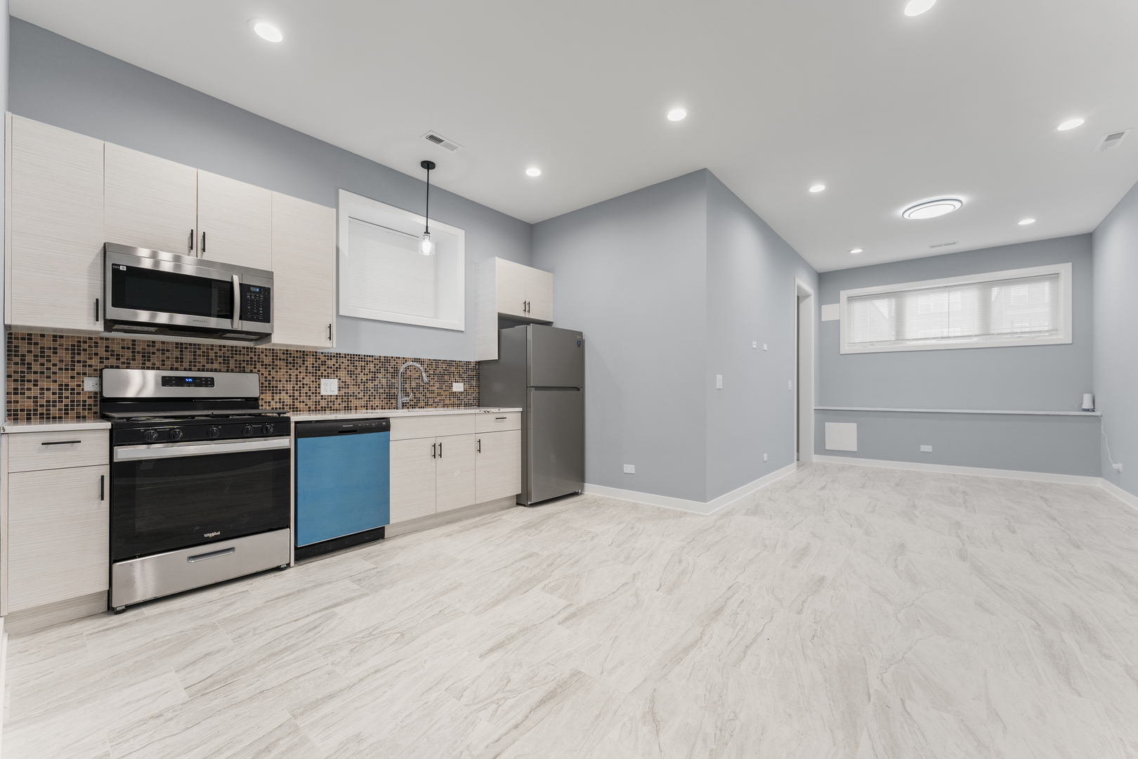 3029 W Washington Boulevard