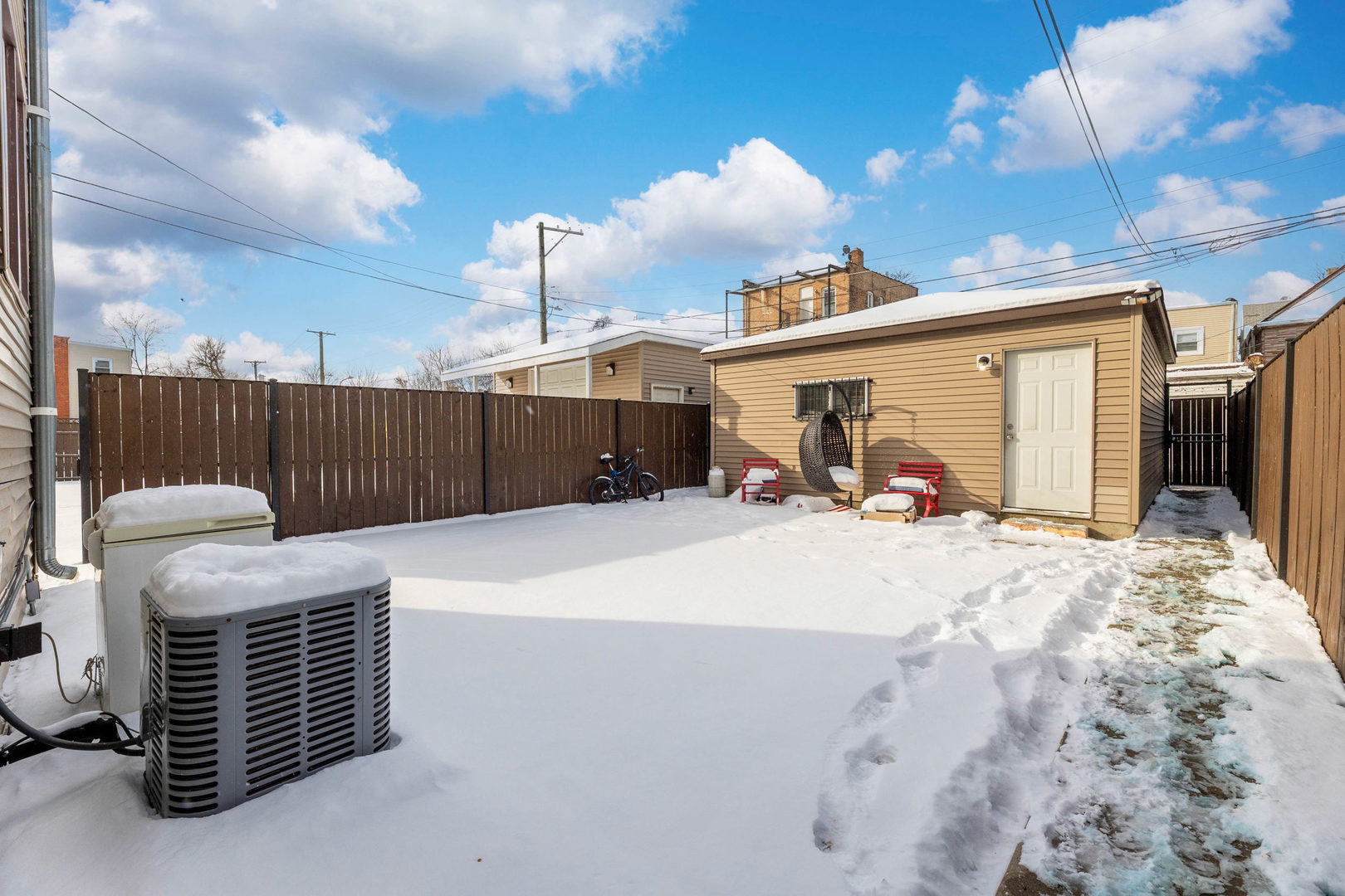 206 N Leamington Avenue