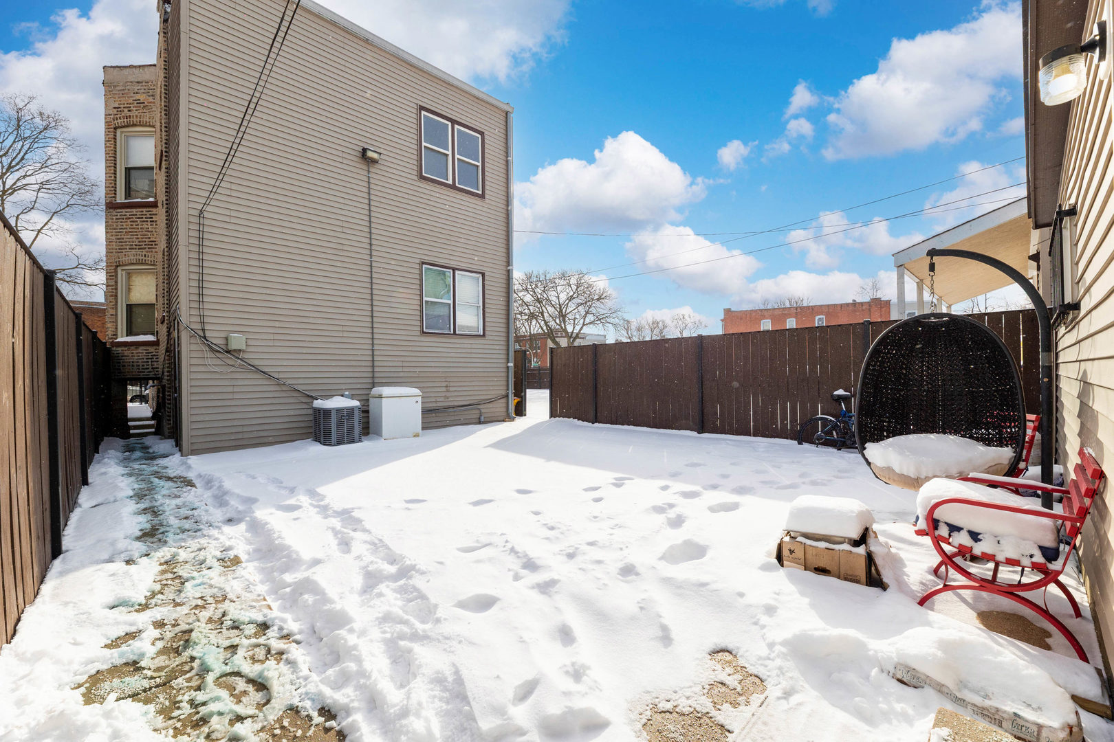 206 N Leamington Avenue