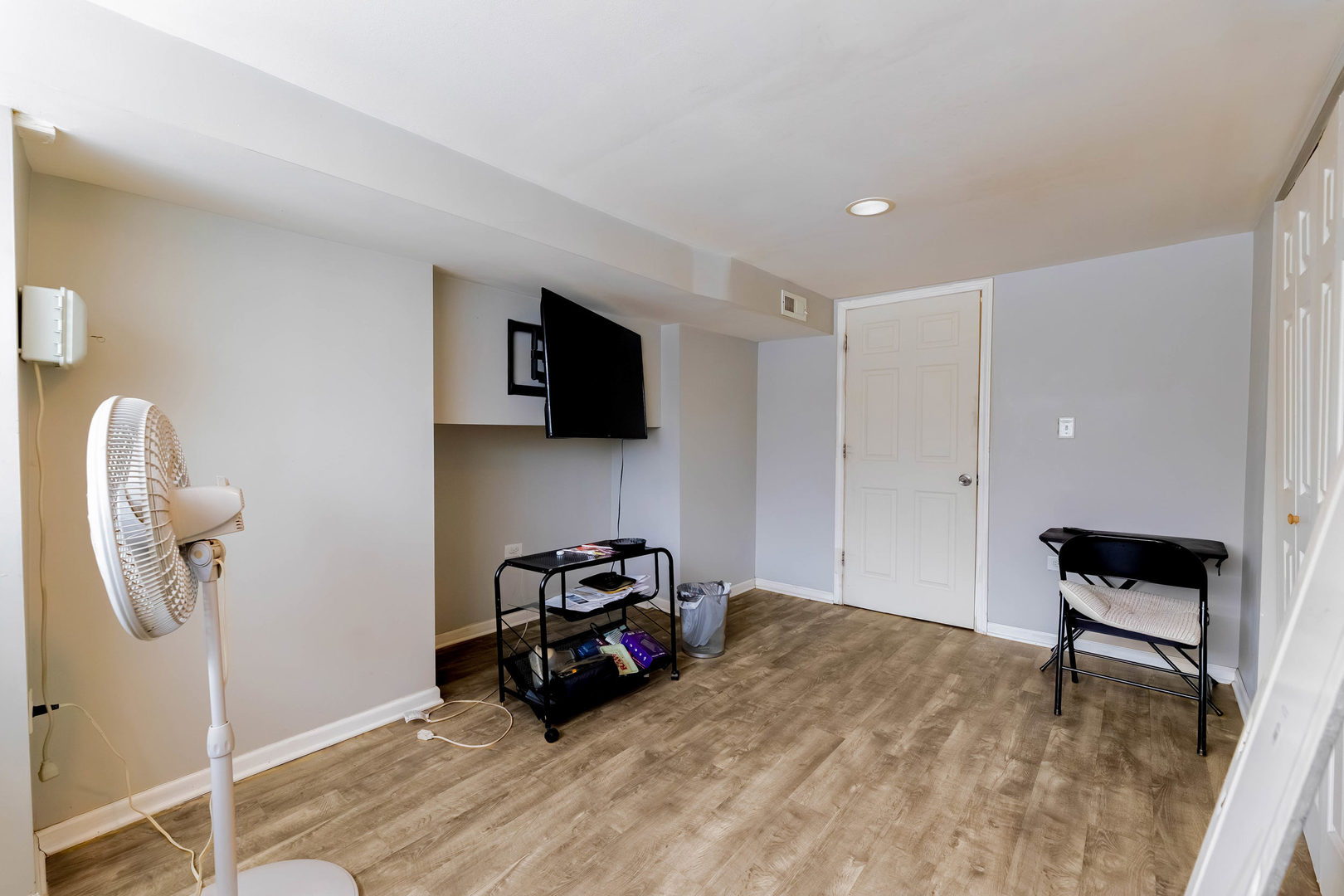 206 N Leamington Avenue