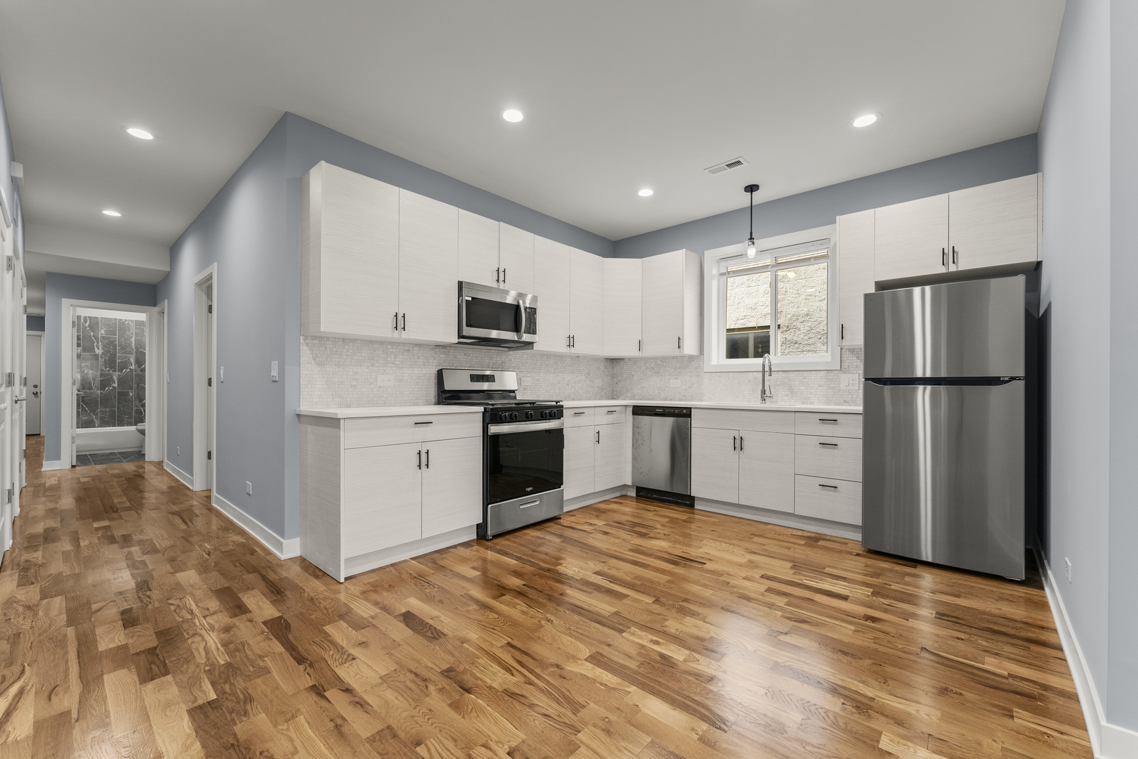 3029 W Washington Boulevard