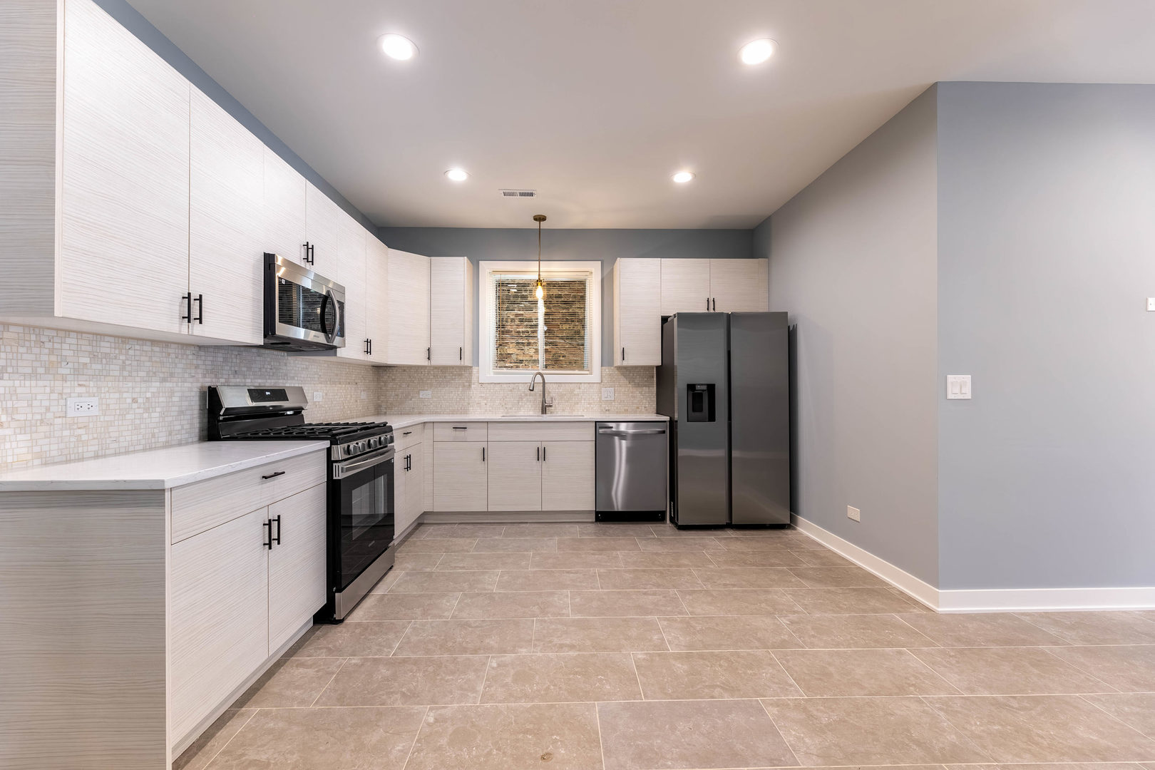 2821 W Jackson Avenue