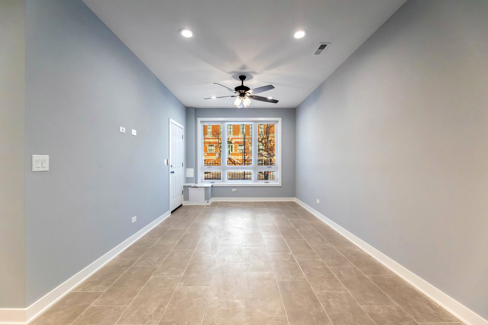 2745 W Monroe Street