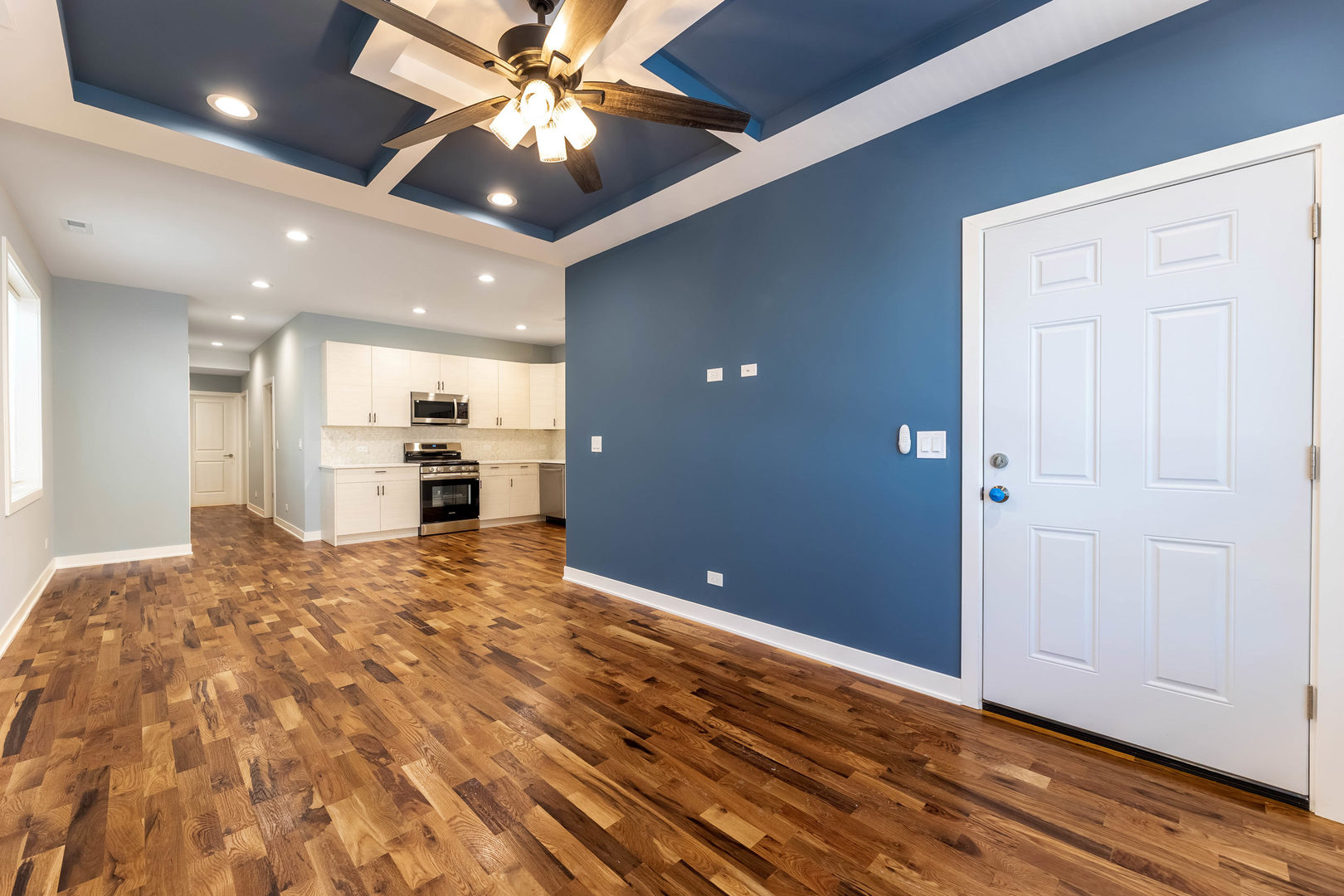 2745 W Monroe Street