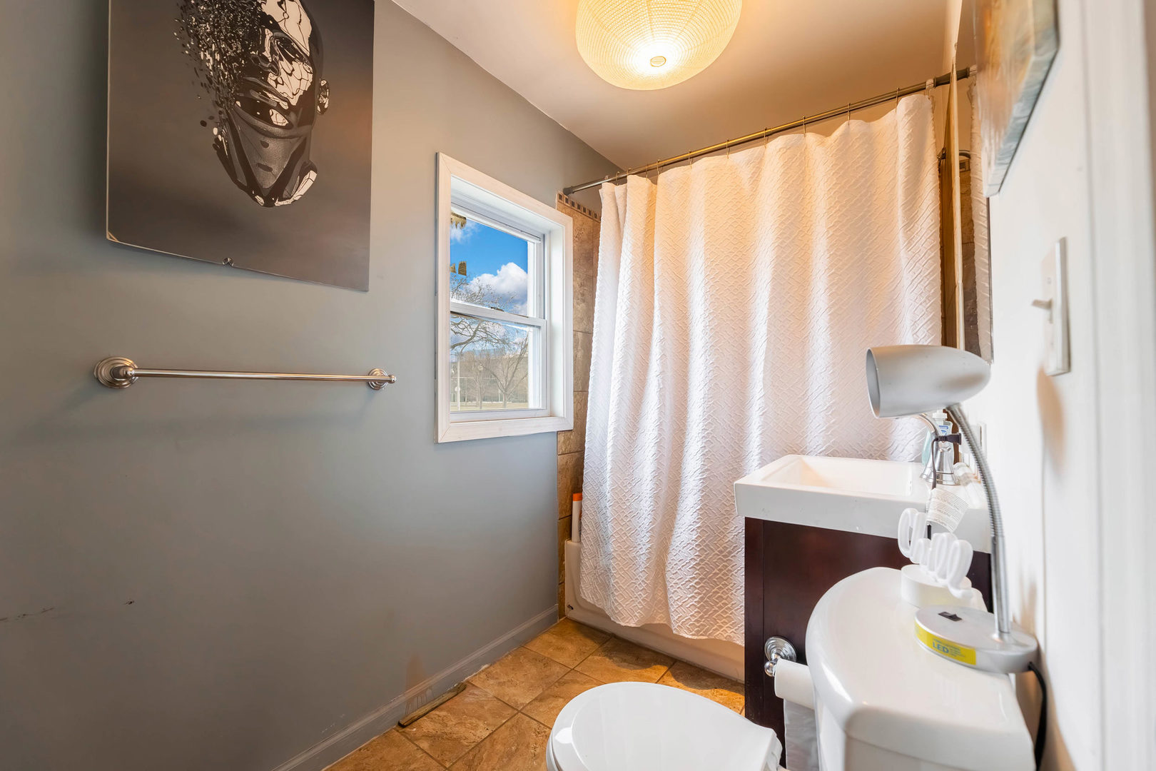 7601 S Bennett Avenue