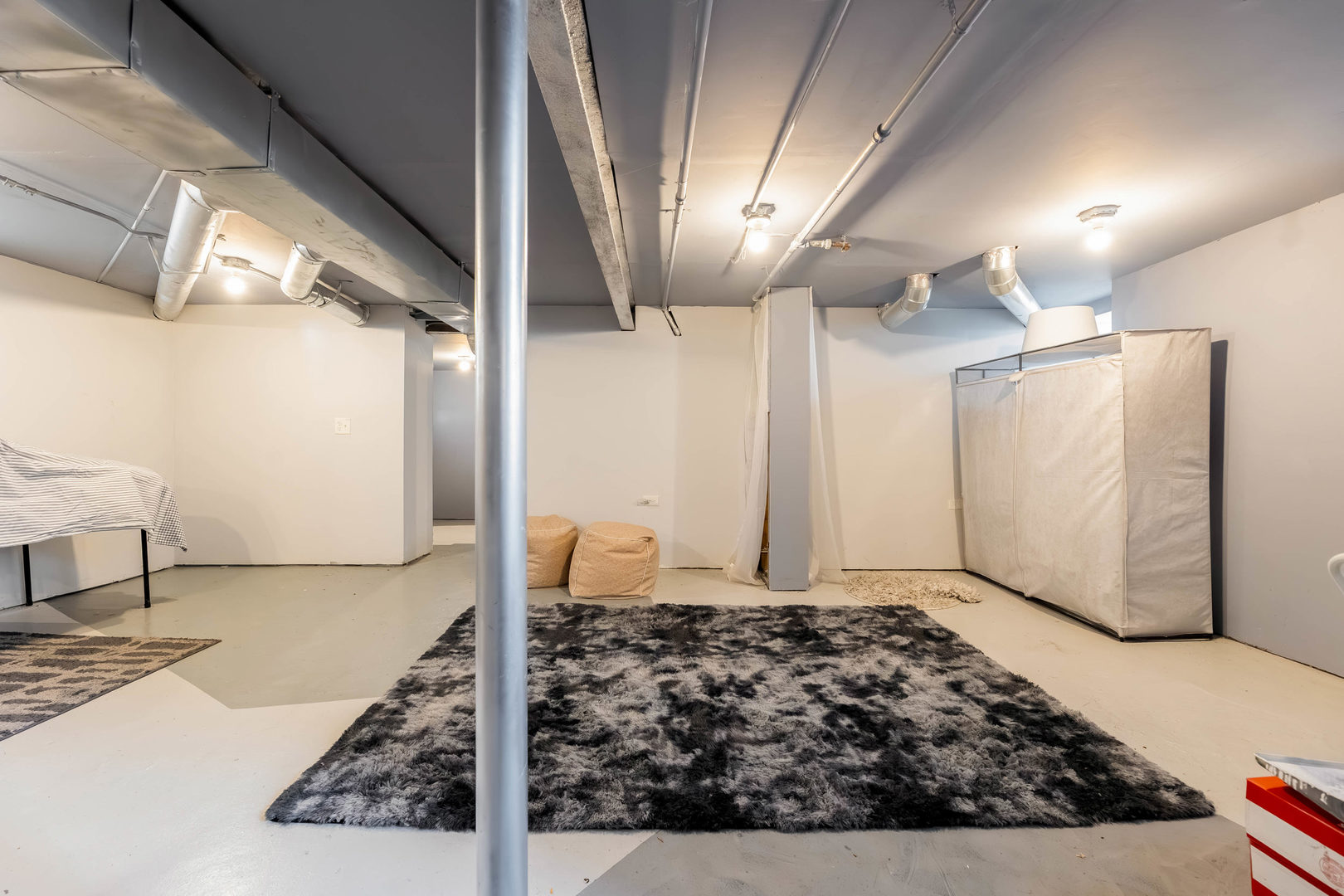 7601 S Bennett Avenue