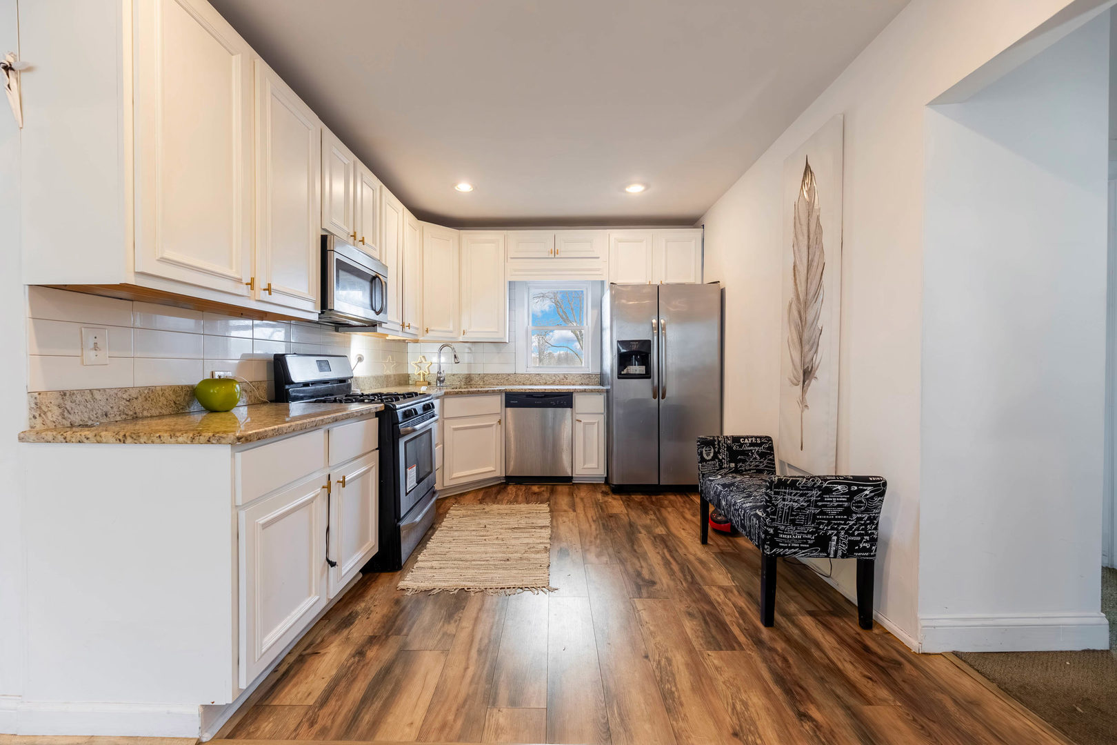 7601 S Bennett Avenue