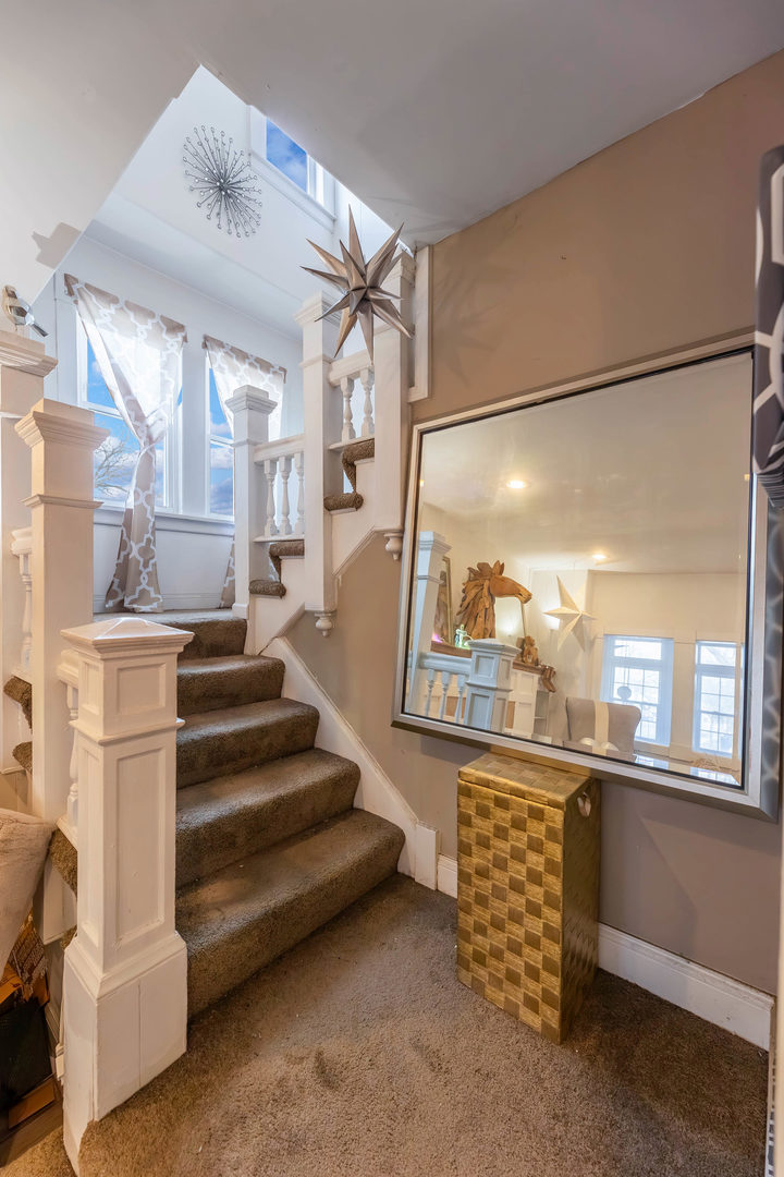 7601 S Bennett Avenue