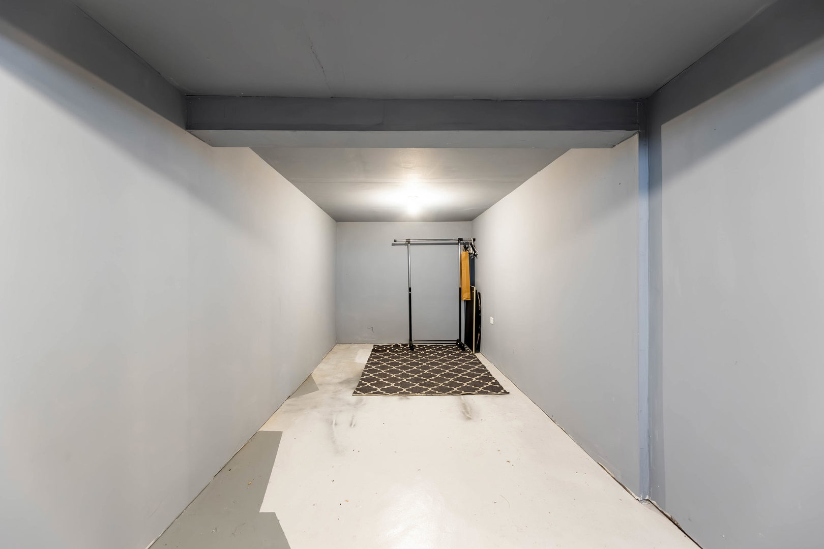 7601 S Bennett Avenue