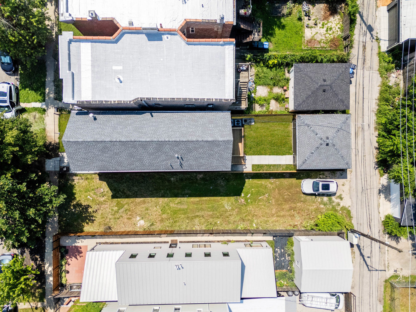 2832 W WILCOX Street