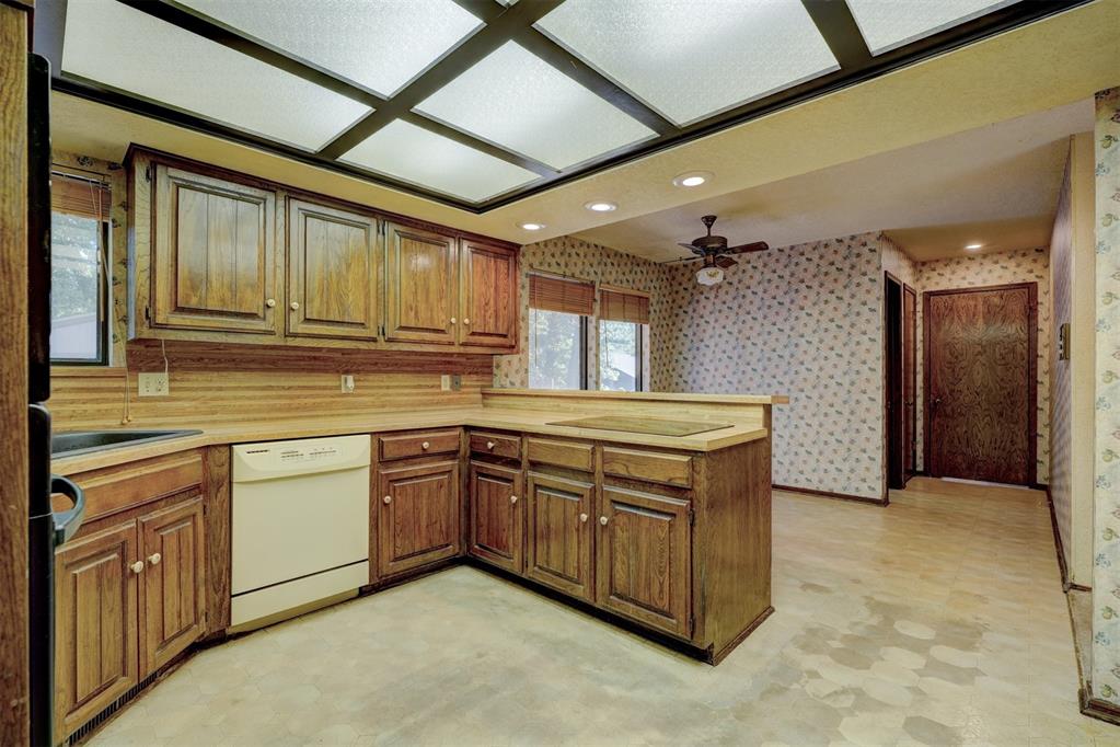 804 Stonehenge Court