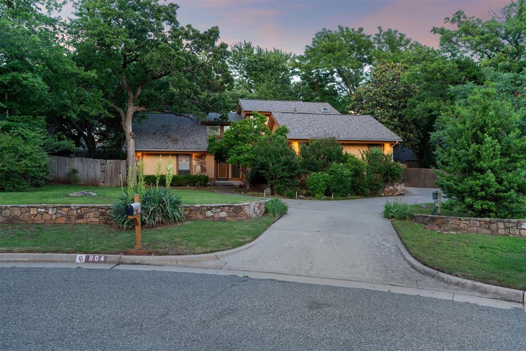 804 Stonehenge Court