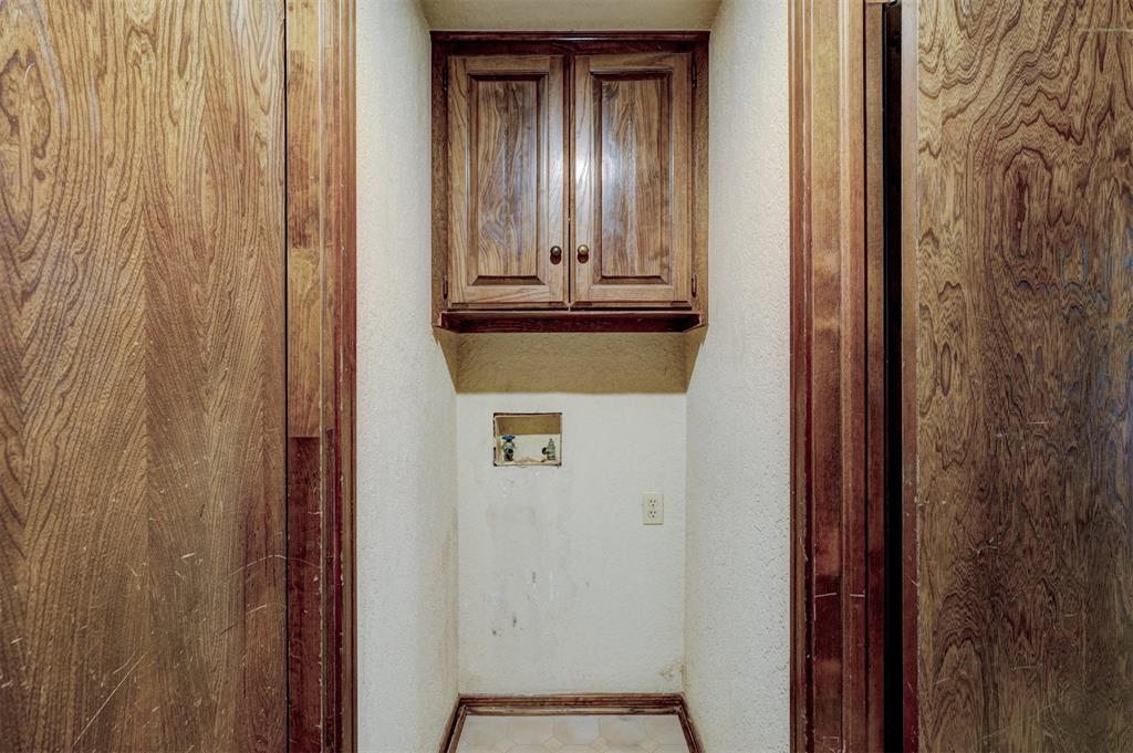 804 Stonehenge Court