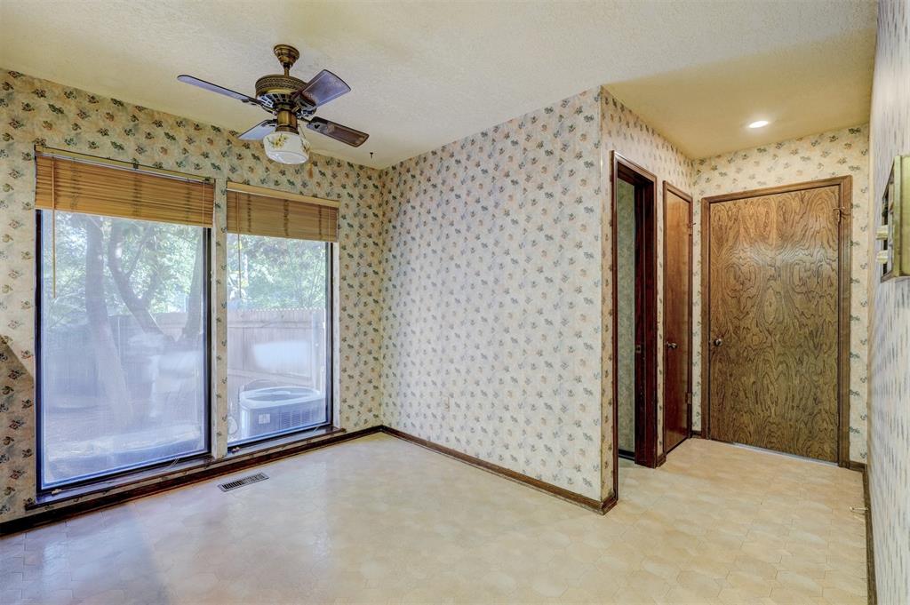 804 Stonehenge Court