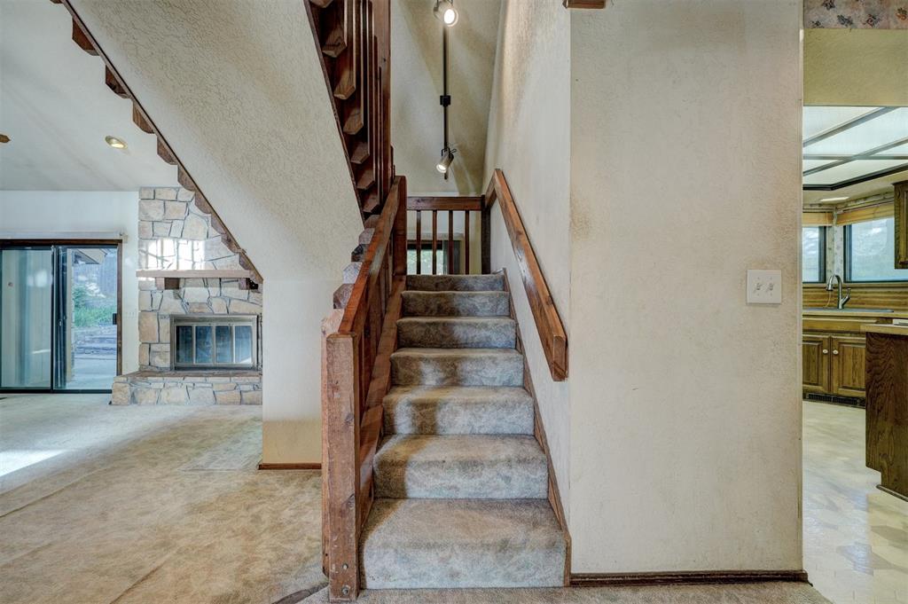 804 Stonehenge Court
