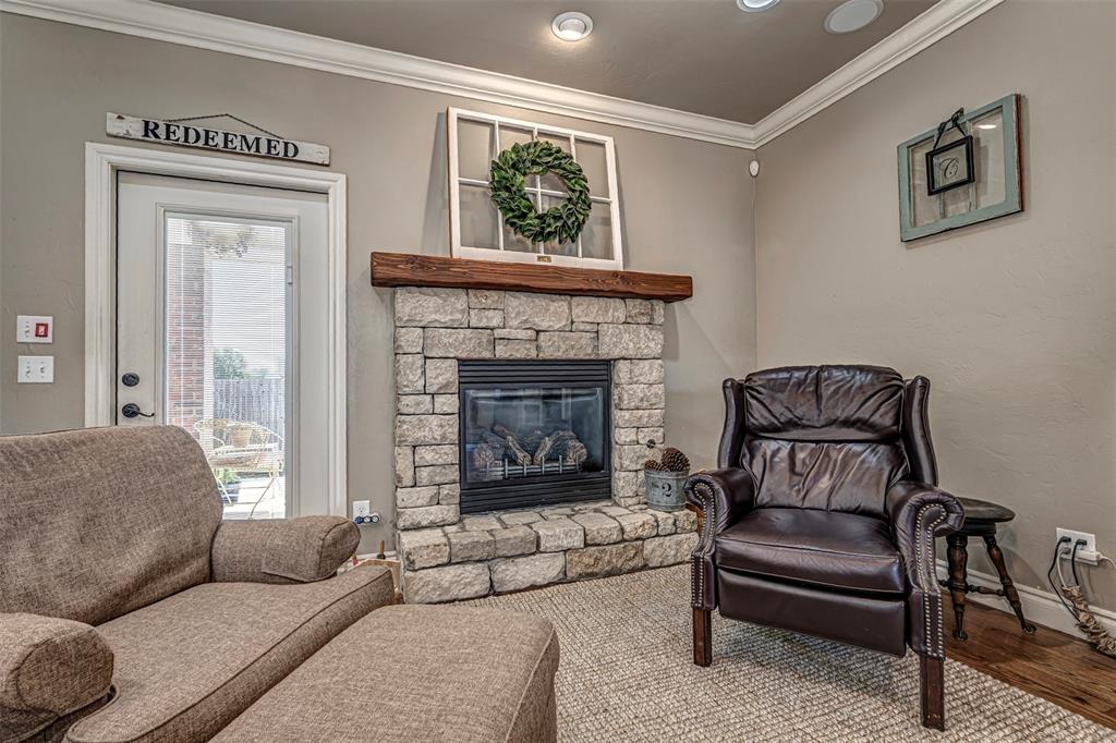 10304 Sunset Lane