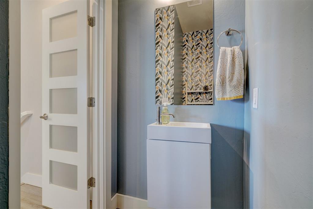 1631 NW 21st Street Unit: 2