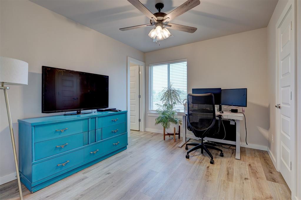 1631 NW 21st Street Unit: 2