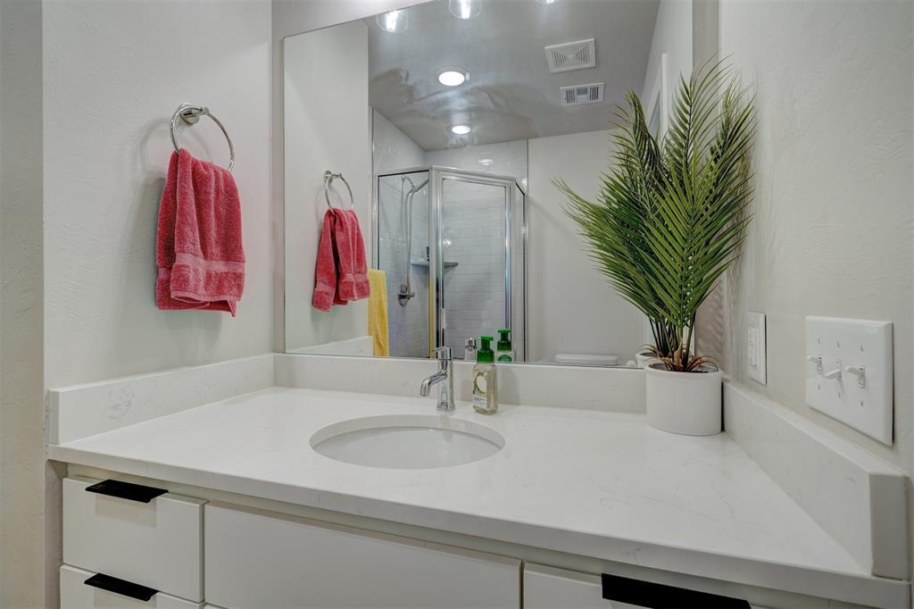 1631 NW 21st Street Unit: 2