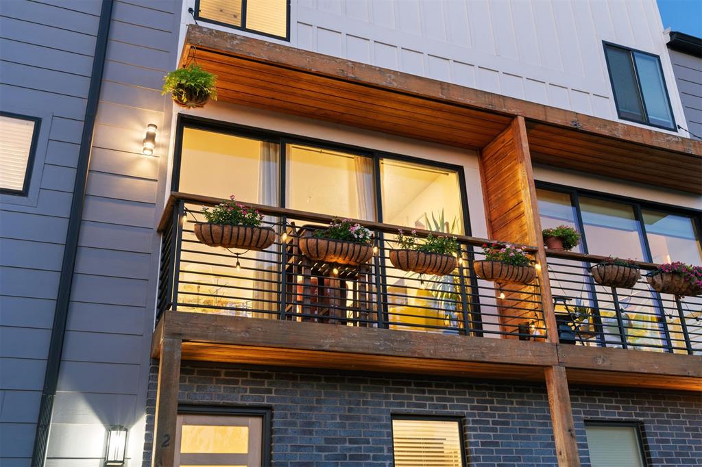 1631 NW 21st Street Unit: 2