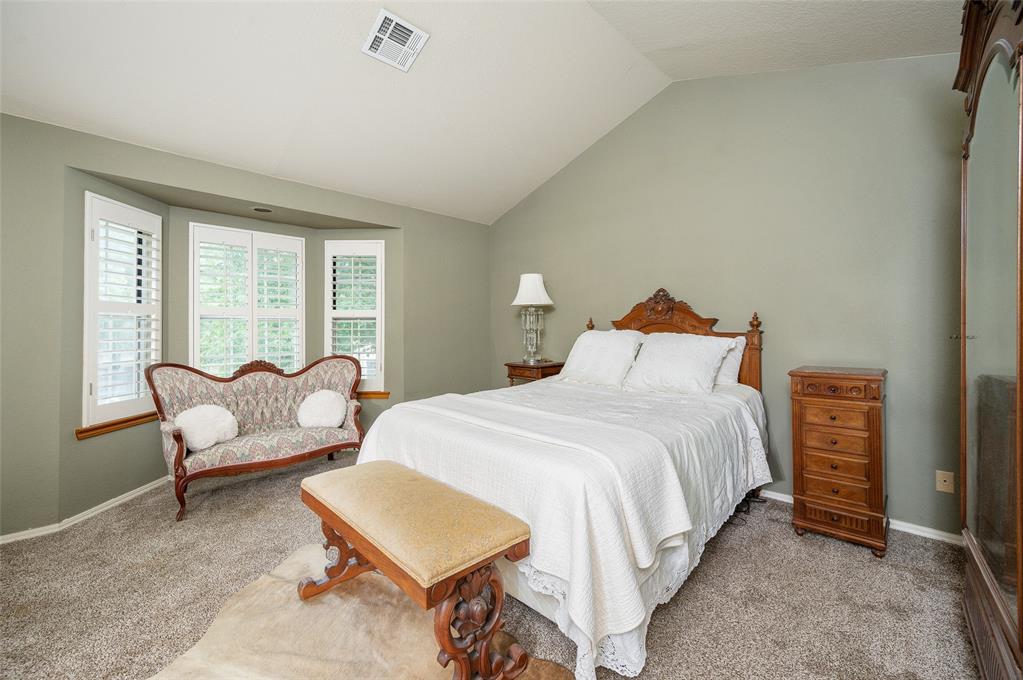 11803 Red Oak Way