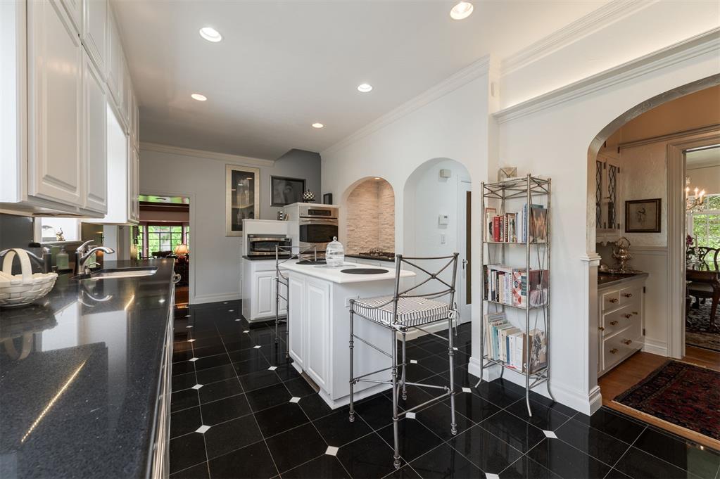1503 W Wilshire Boulevard