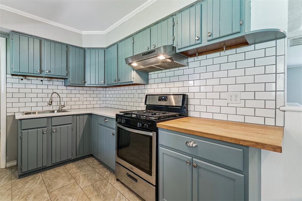 3332 NW 62nd Street