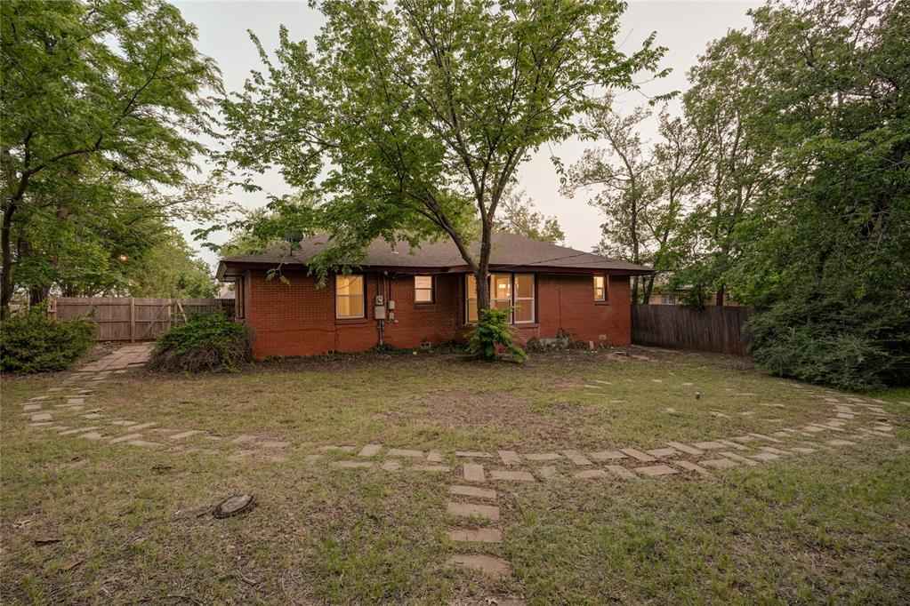 1101 Bedford Drive