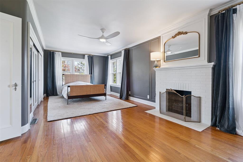 1928 N Broadway Avenue