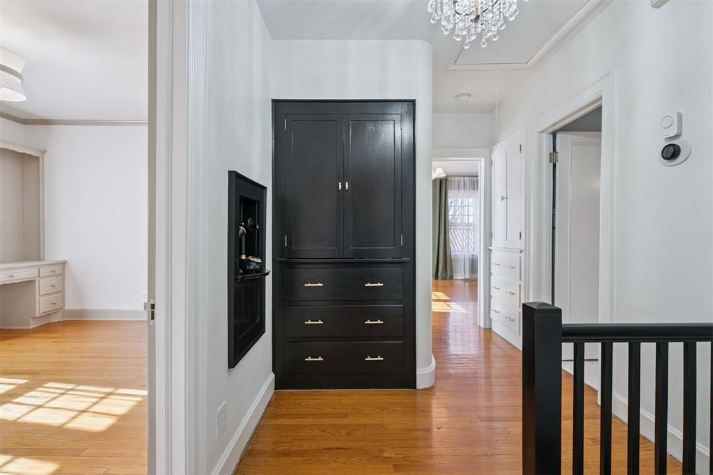 1928 N Broadway Avenue