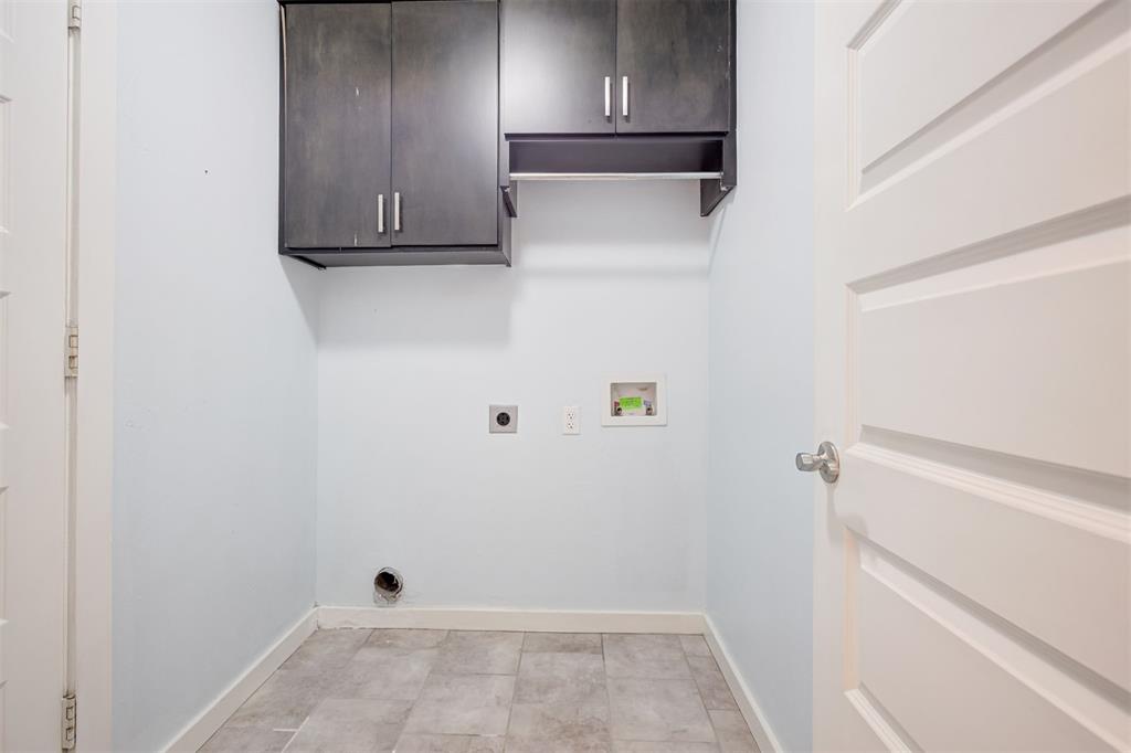 8424 NW 142nd Street