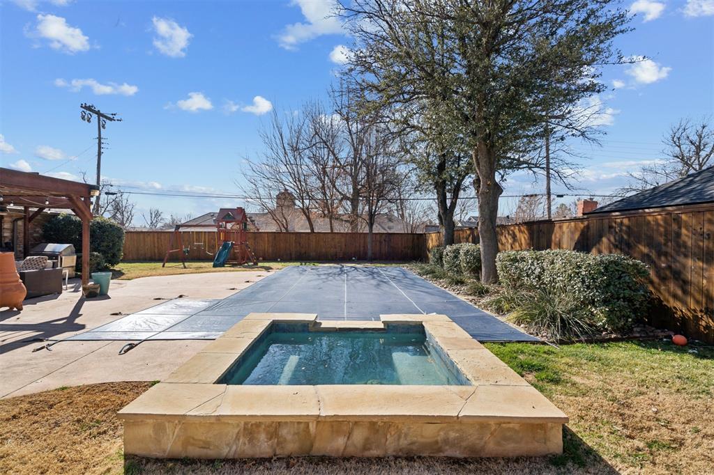 1300 Westchester Drive