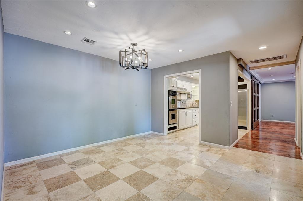 6325 Glenbrook Court