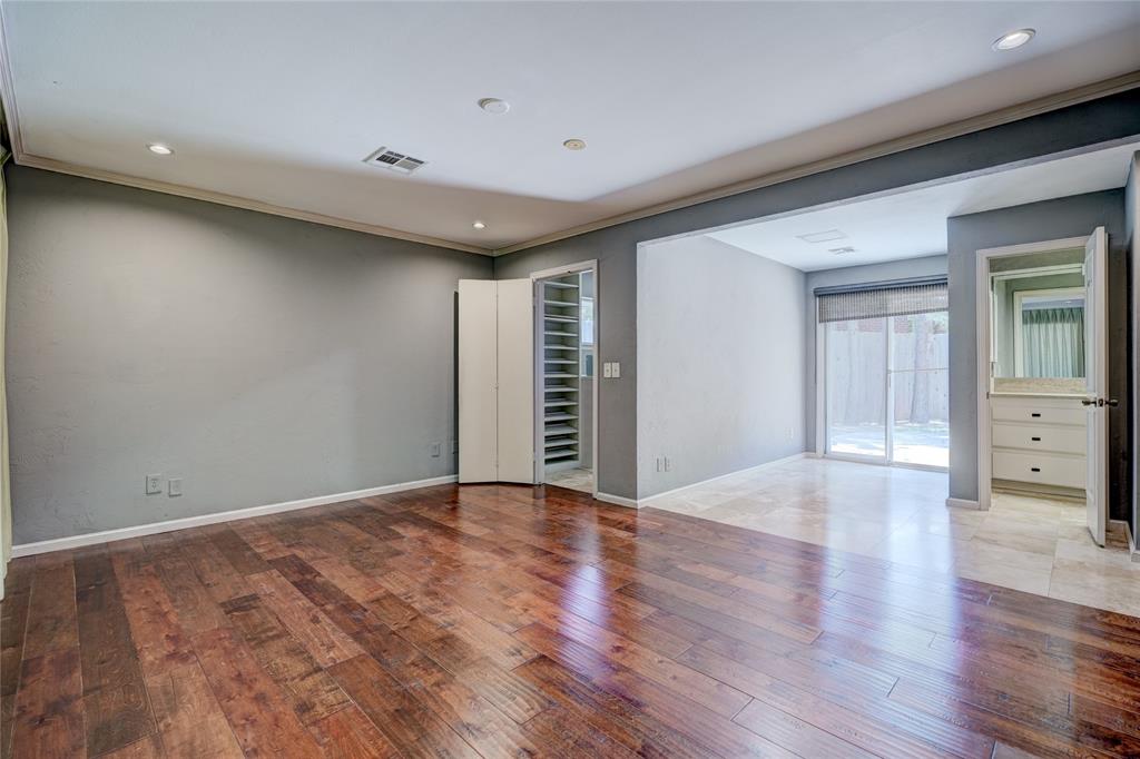 6325 Glenbrook Court