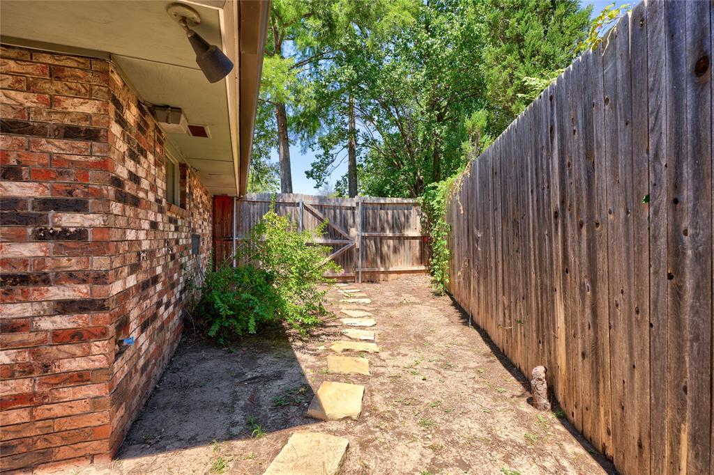 6325 Glenbrook Court