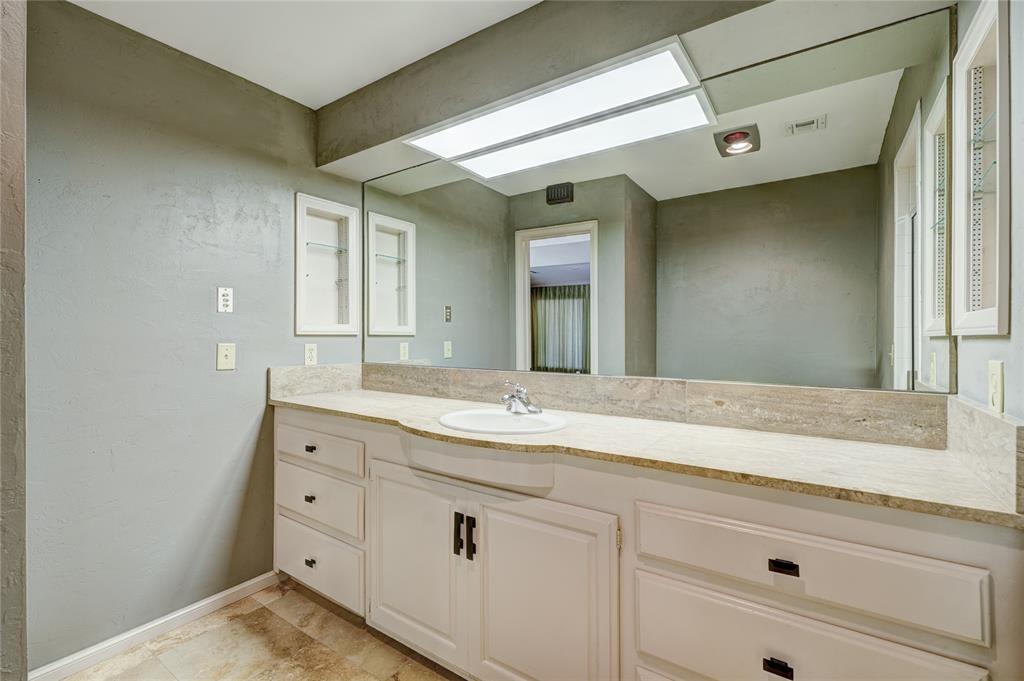 6325 Glenbrook Court