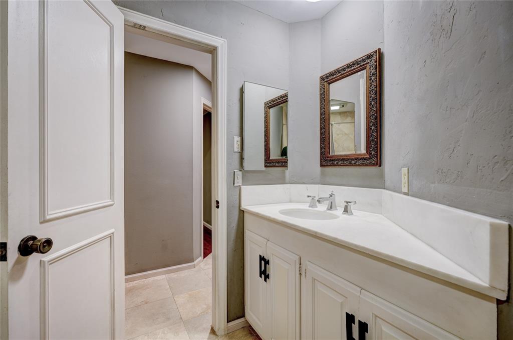6325 Glenbrook Court