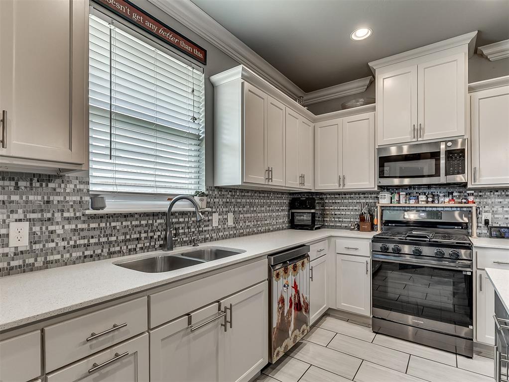 11412 NW 104th Street