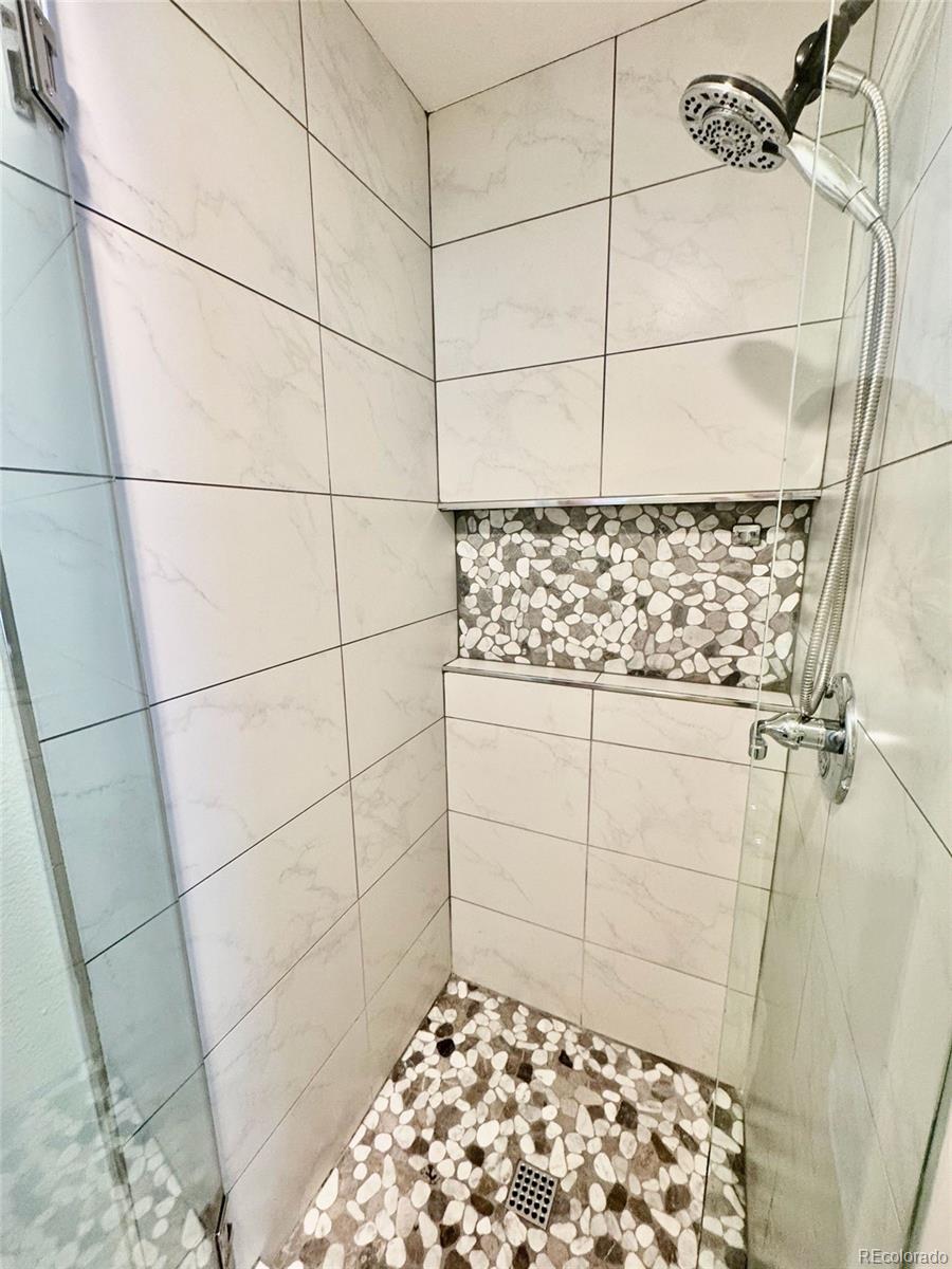 6440 E Mineral Drive