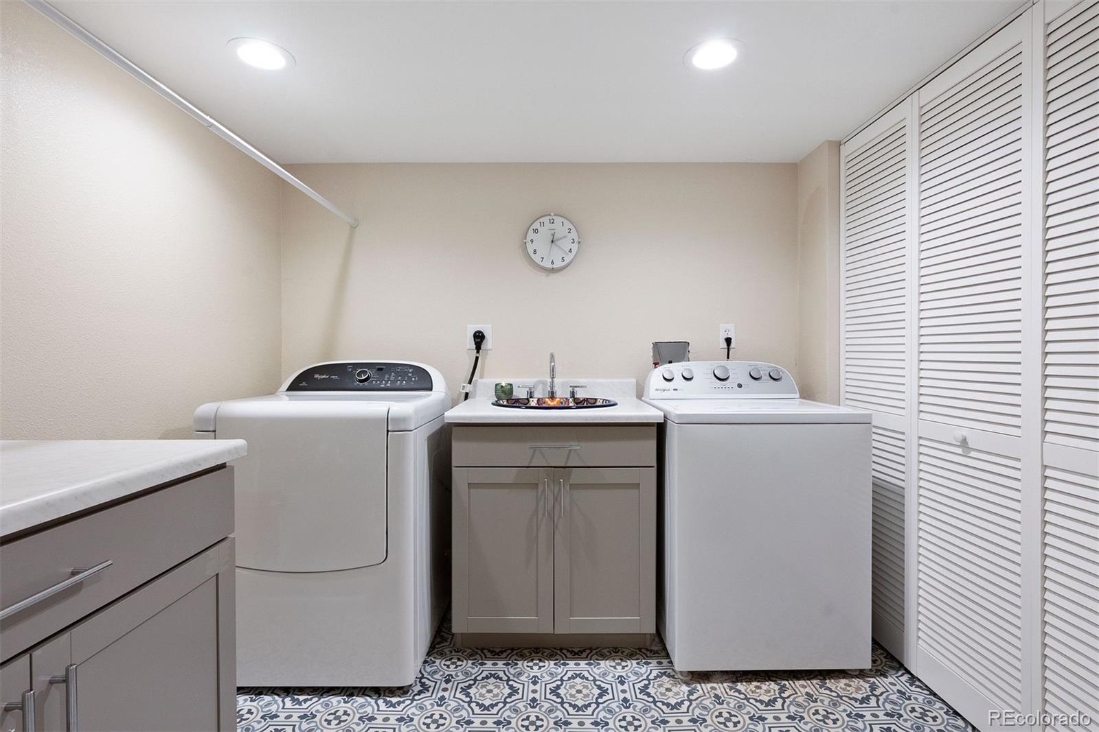 6440 E Mineral Drive