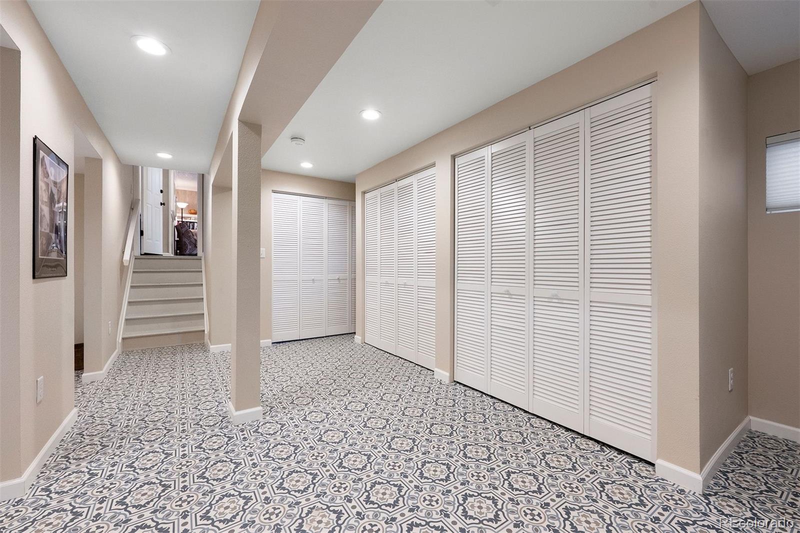 6440 E Mineral Drive