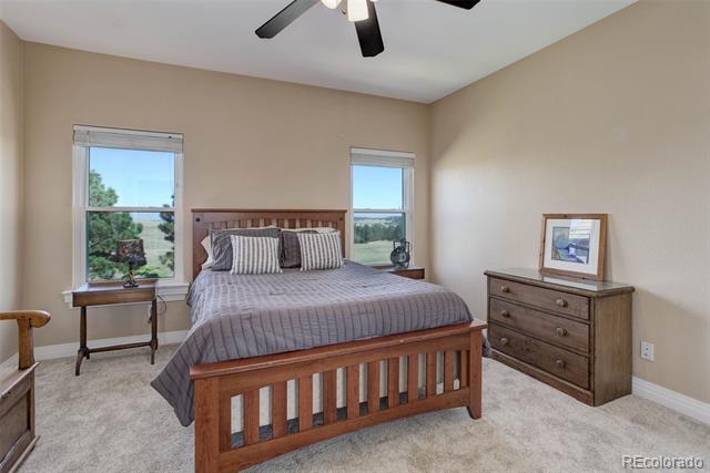 2235 Country Lane